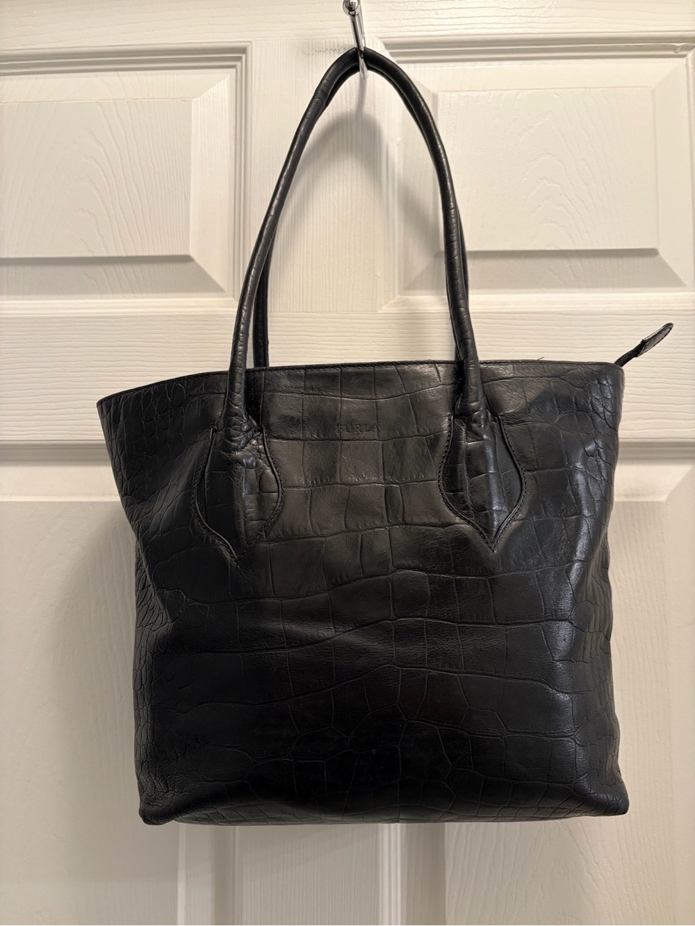 Vintage Furla Made in Italy Black Croc Embossed Leather Tote